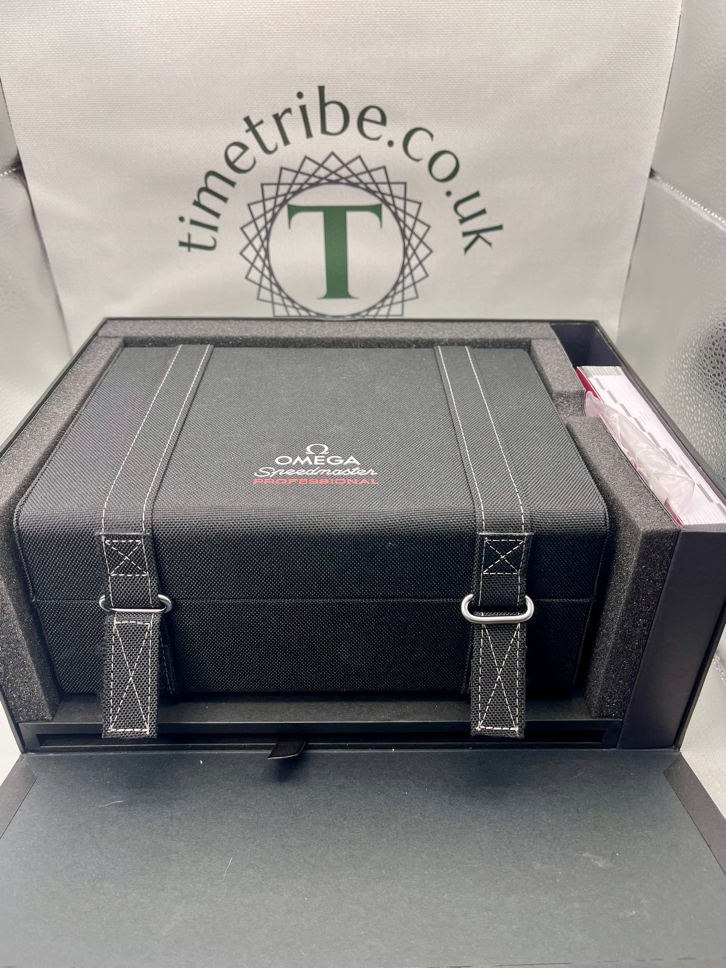 2023 OMEGA Speedmaster Moonwatch Pro - 310.30.42.50.01.001 - Full Set