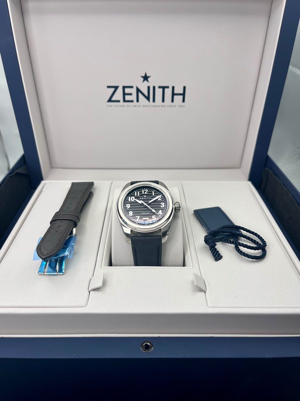 2023 Zenith Pilot El Primero - 40mm - 03.4000.3620/21.I001 - Full Set