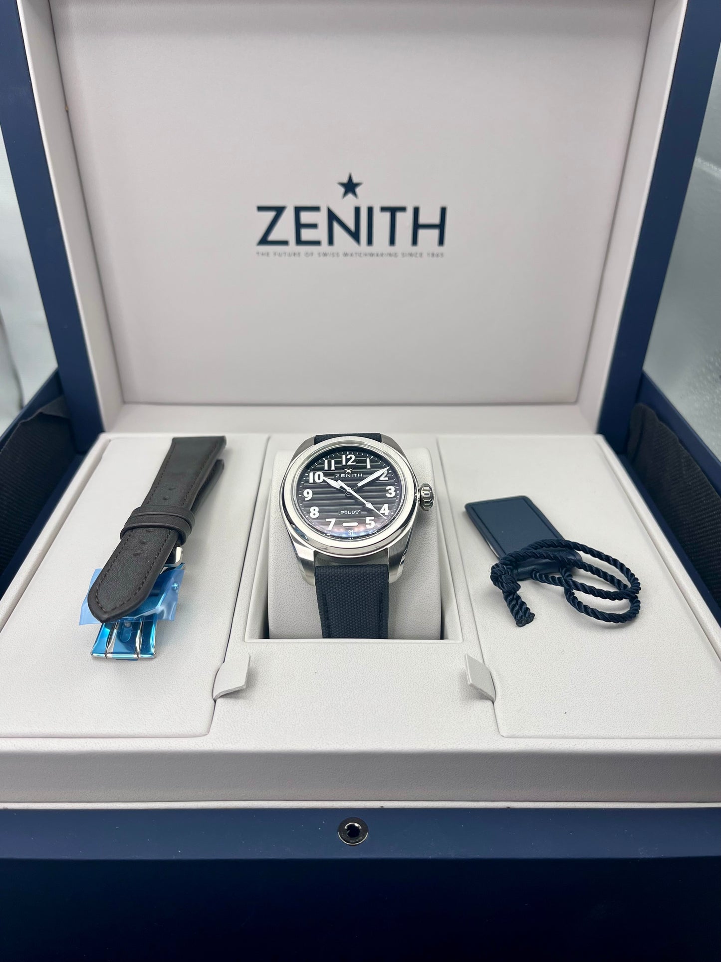 2023 Zenith Pilot El Primero - 40mm - 03.4000.3620/21.I001 - Full Set