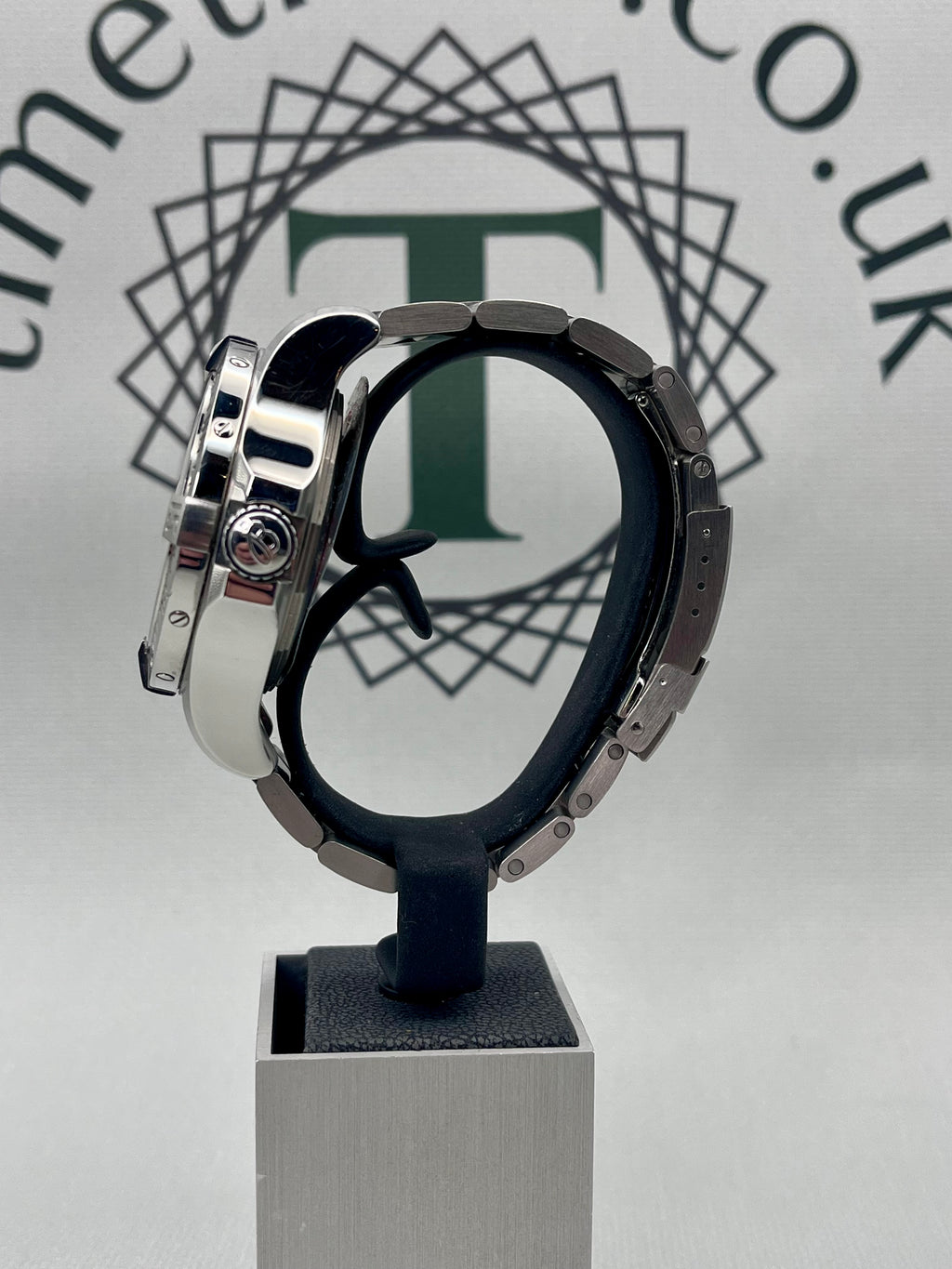 Breitling Avenger II Seawolf A17331 45mm Rubber & Steel Straps Immaculate