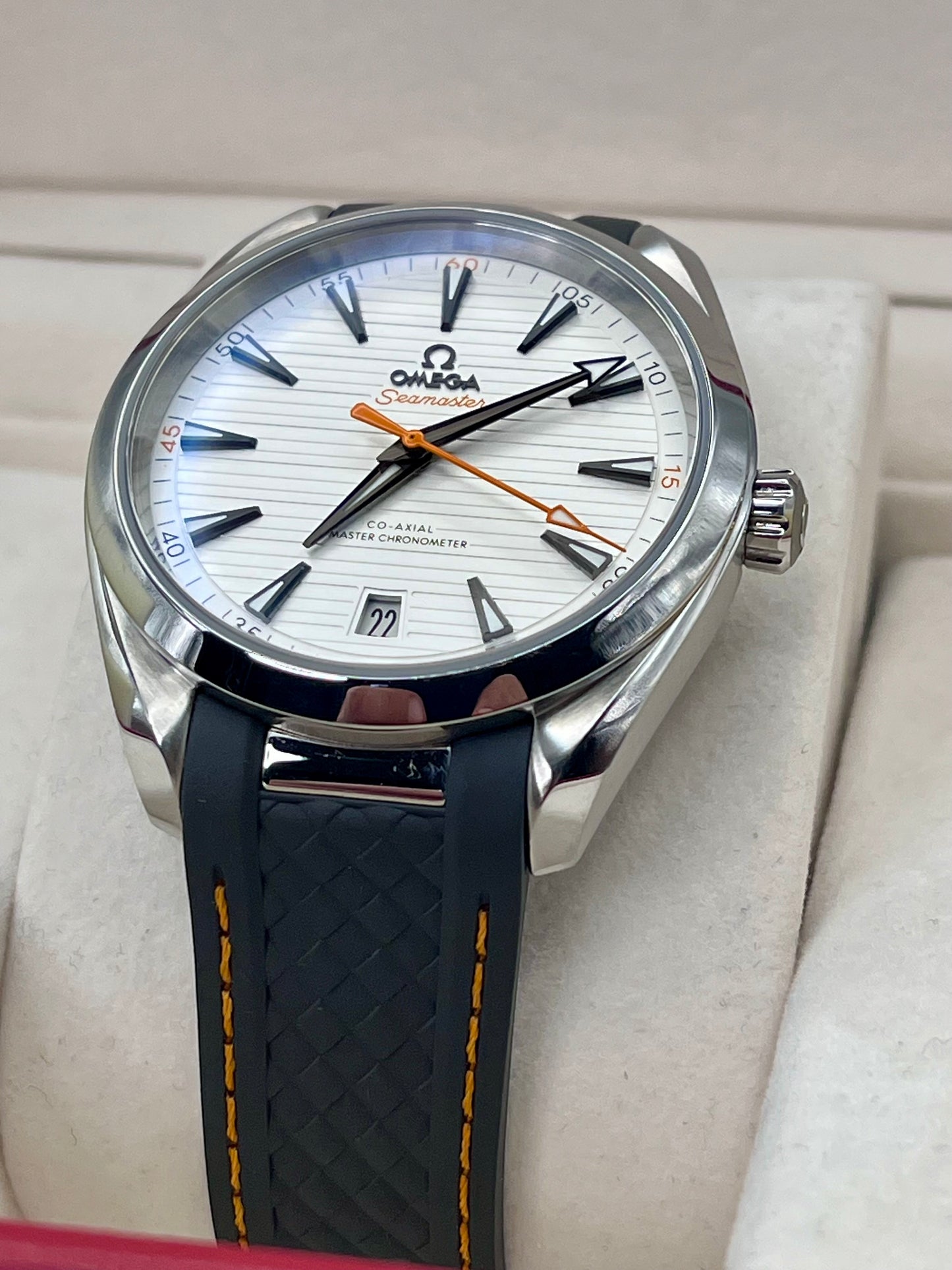 Omega SeaMaster AquaTerra 41mm 220.12.41.21.02.002 Automatic