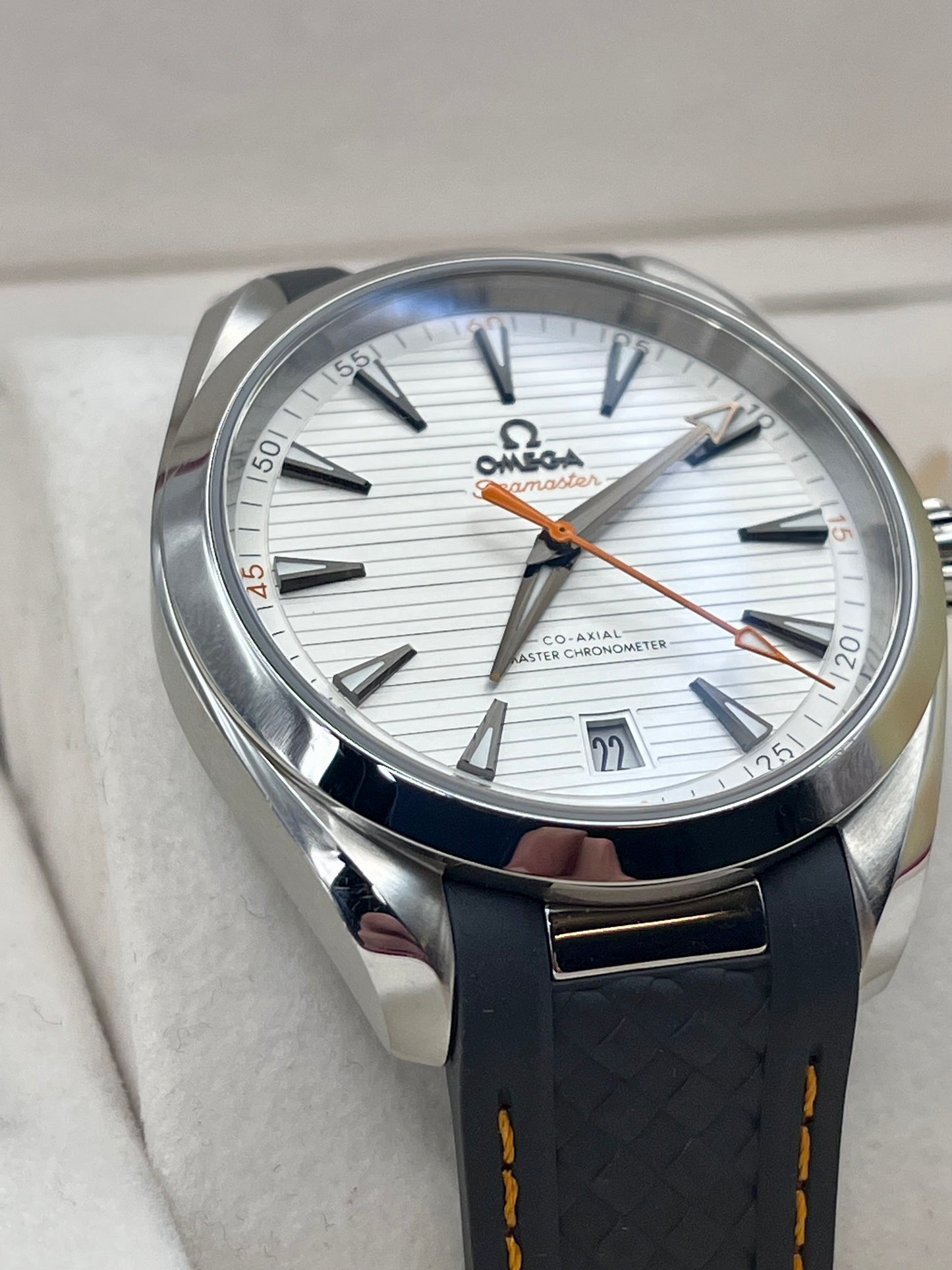 Omega SeaMaster AquaTerra 41mm 220.12.41.21.02.002 Automatic