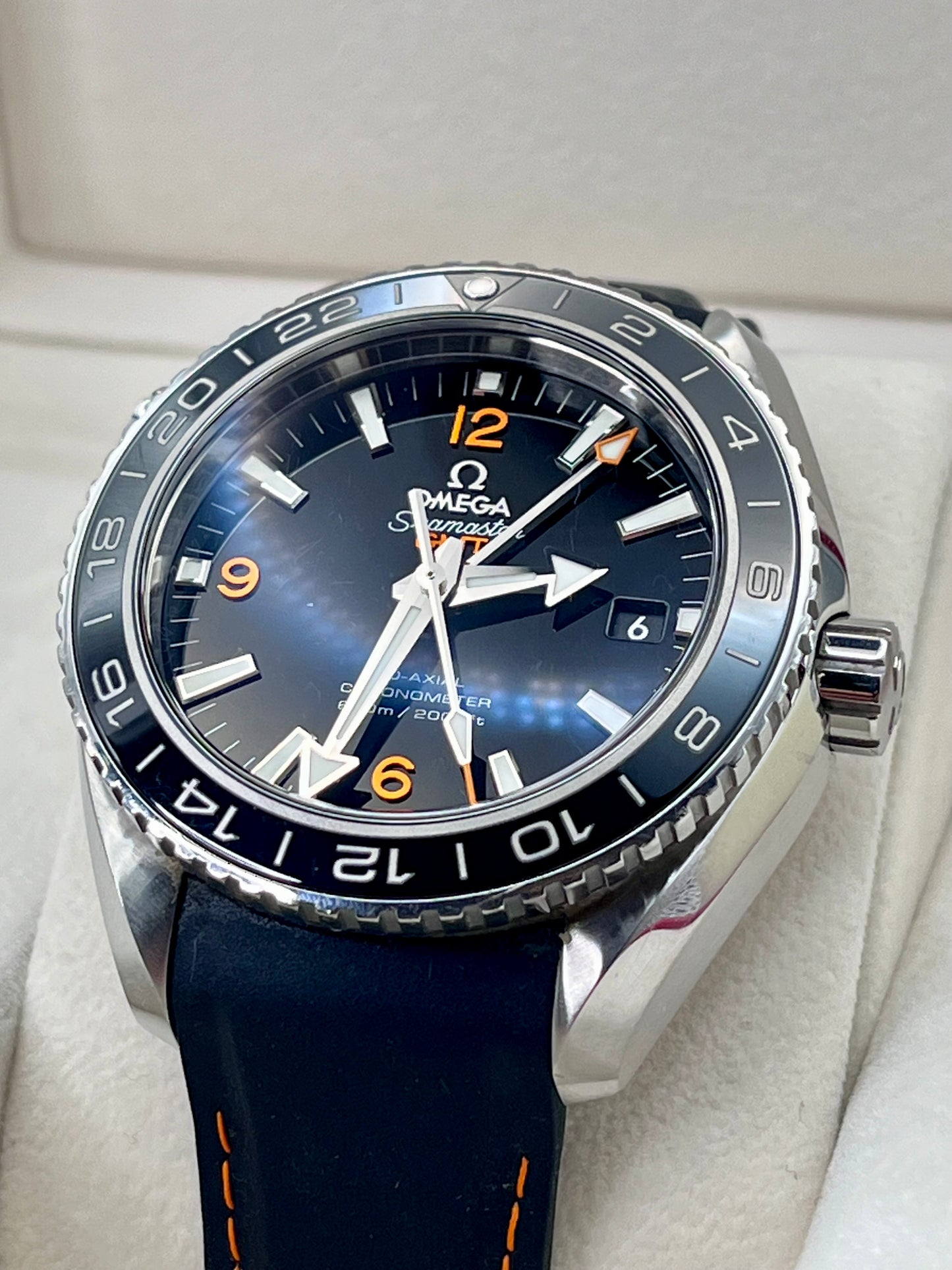 Omega Seamaster Planet Ocean GMT 232.32.44.22.01.002 43.5mm Full Set