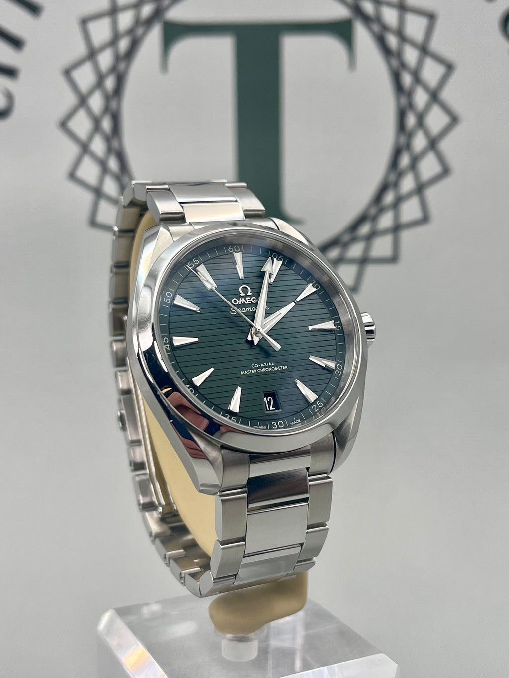 Dec 2022 Omega SeaMaster AquaTerra Green 41mm 220.10.41.21.10.001 Auto