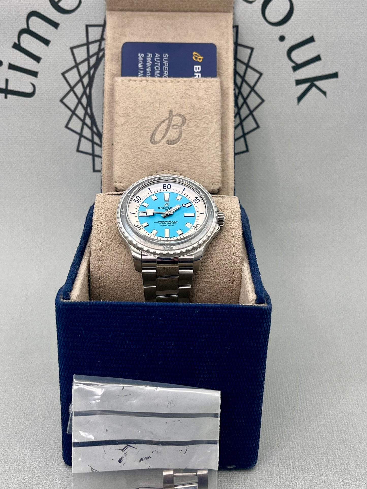 Breitling Superocean Automatic 44mm Turquoise A17376 Full Set