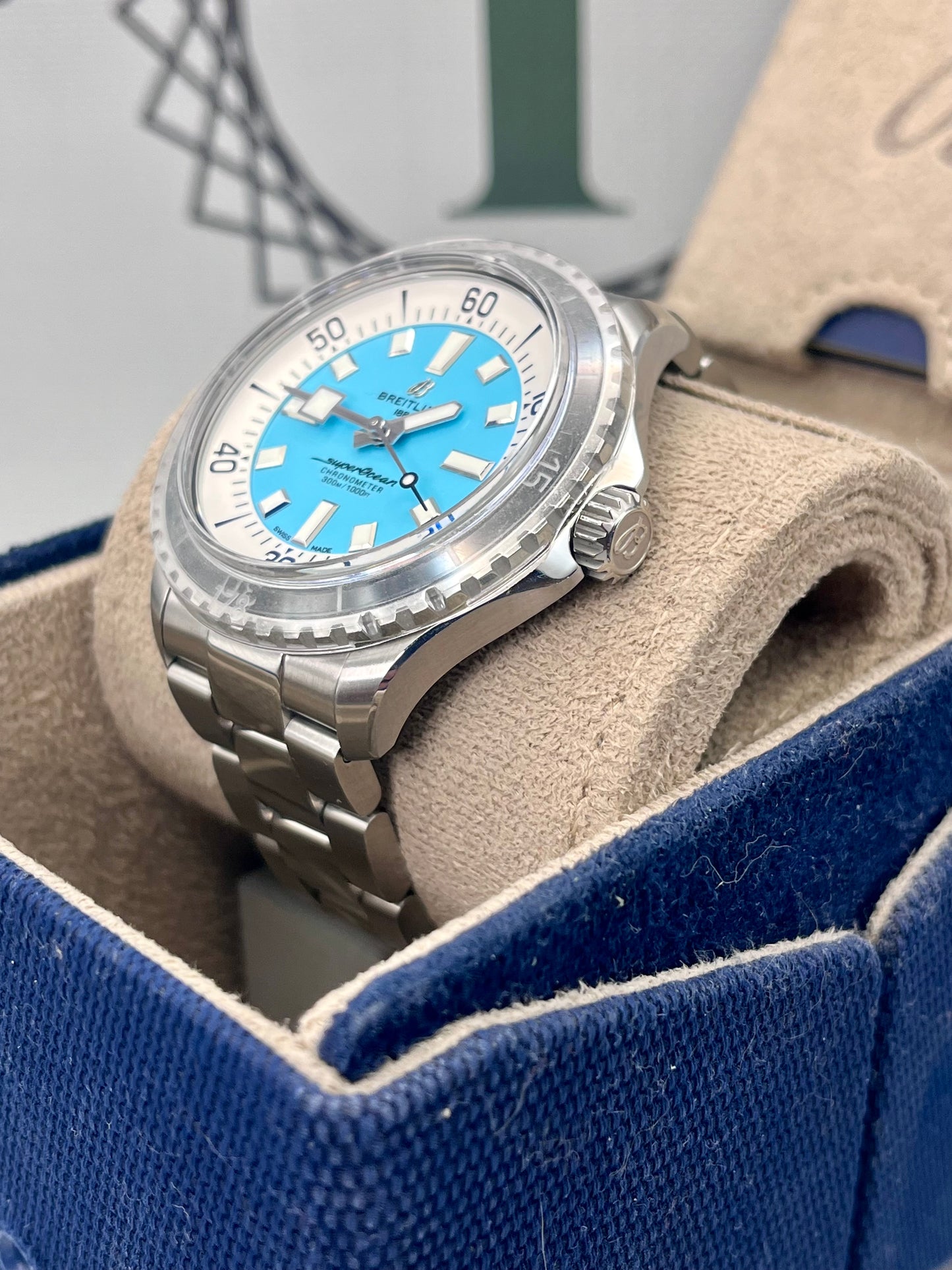 Breitling Superocean Automatic 44mm Turquoise A17376 Full Set