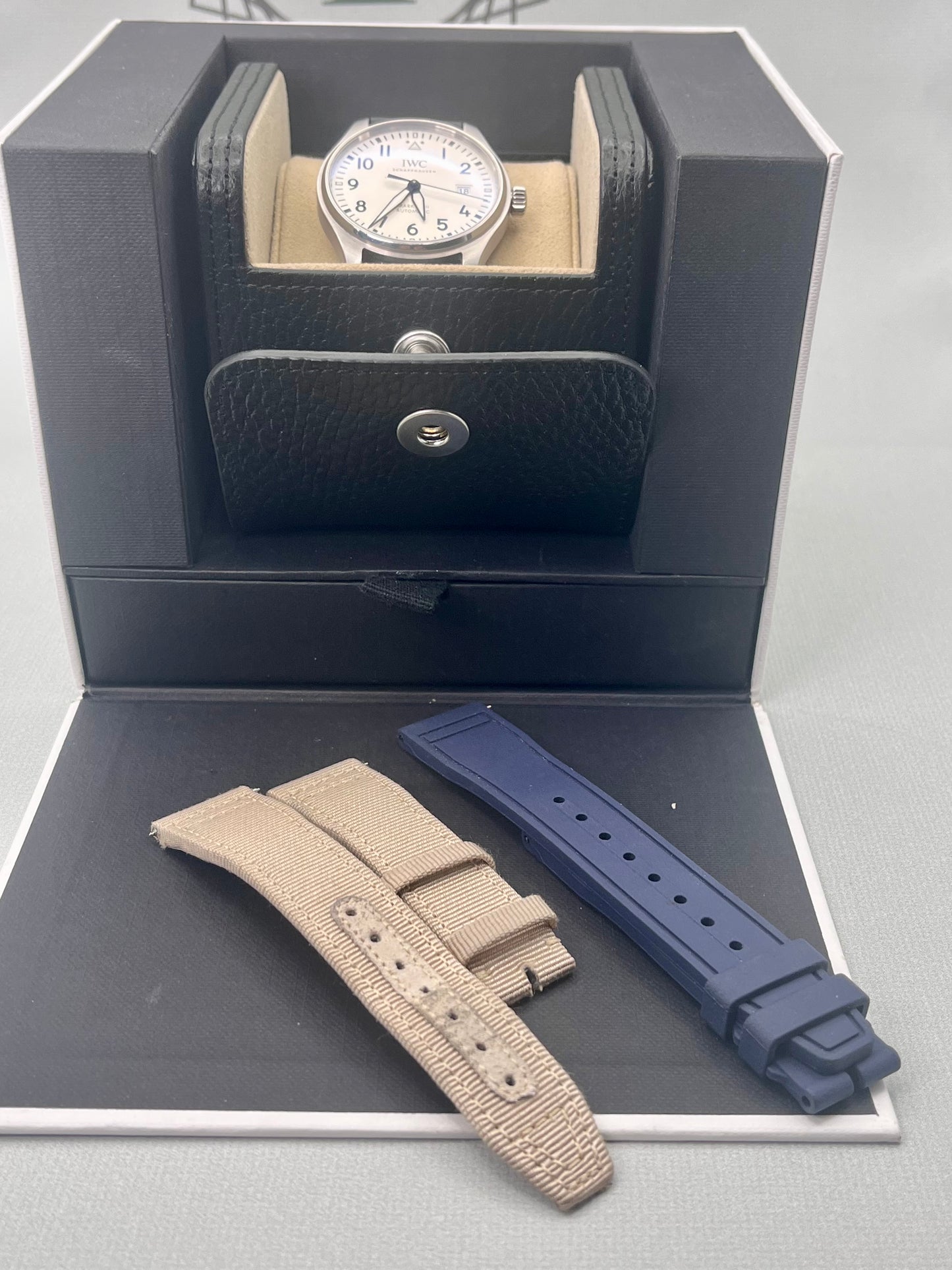 IWC Pilot Mark XVIII 40mm IW327002 Full Set & Serviced 3xStraps