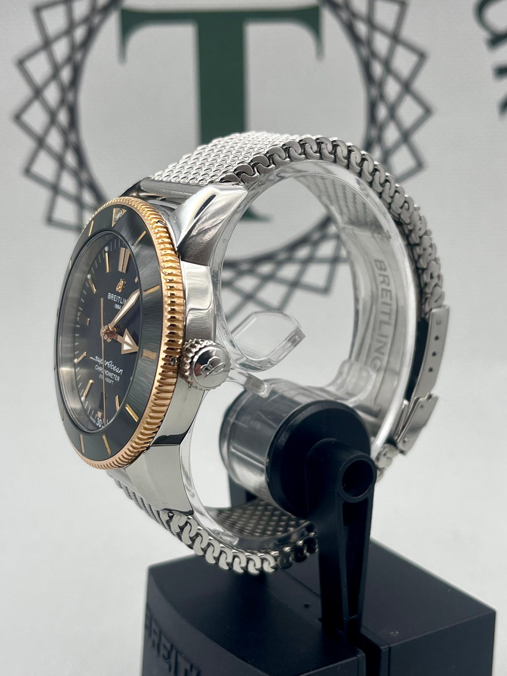 Breitling Superocean Heritage II B20 Auto 44mm S&G UB2030 Full Set