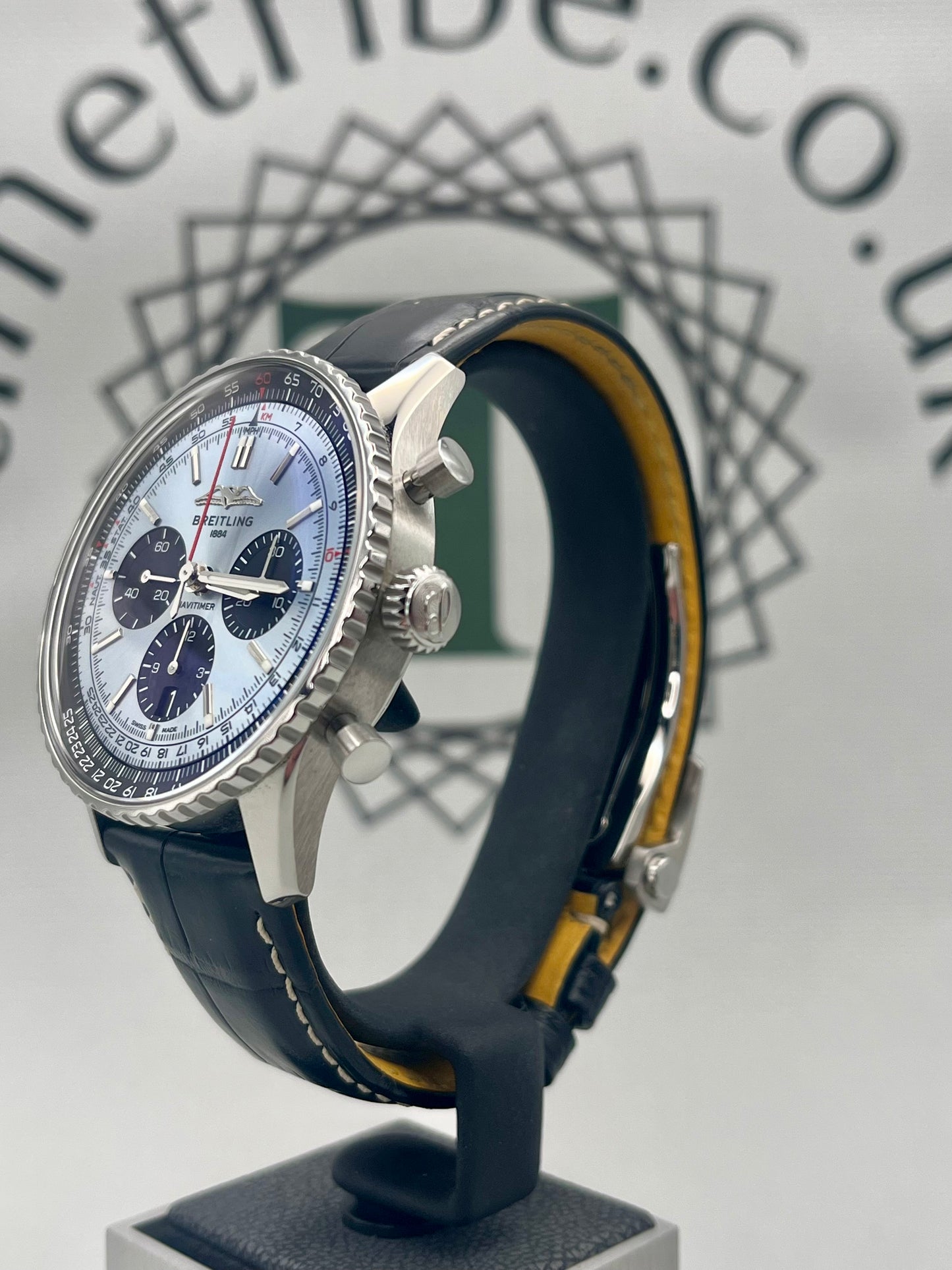 2024 Breitling Navitimer 1 BO1 Chrono Auto 43mm AB0138241C1P1 Full Set