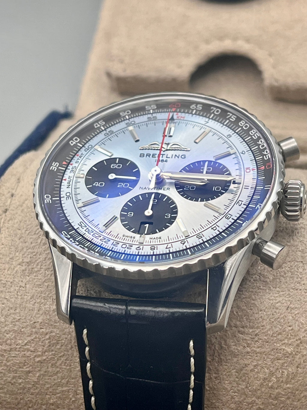 2024 Breitling Navitimer 1 BO1 Chrono Auto 43mm AB0138241C1P1 Full Set