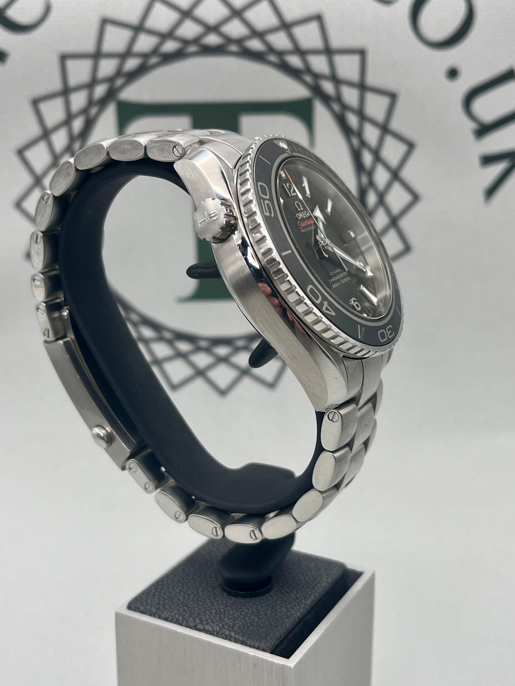 Omega SeaMaster Planet Ocean 600m 45mm 232.30.46.21.01.001 Full Set