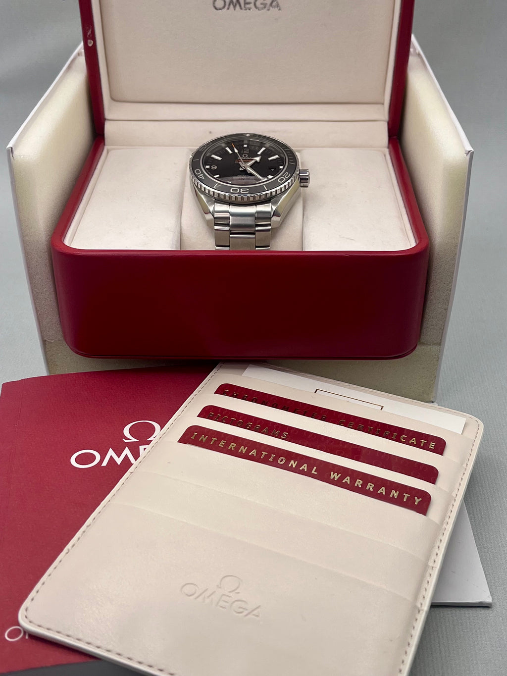 Omega SeaMaster Planet Ocean 600m 45mm 232.30.46.21.01.001 Full Set