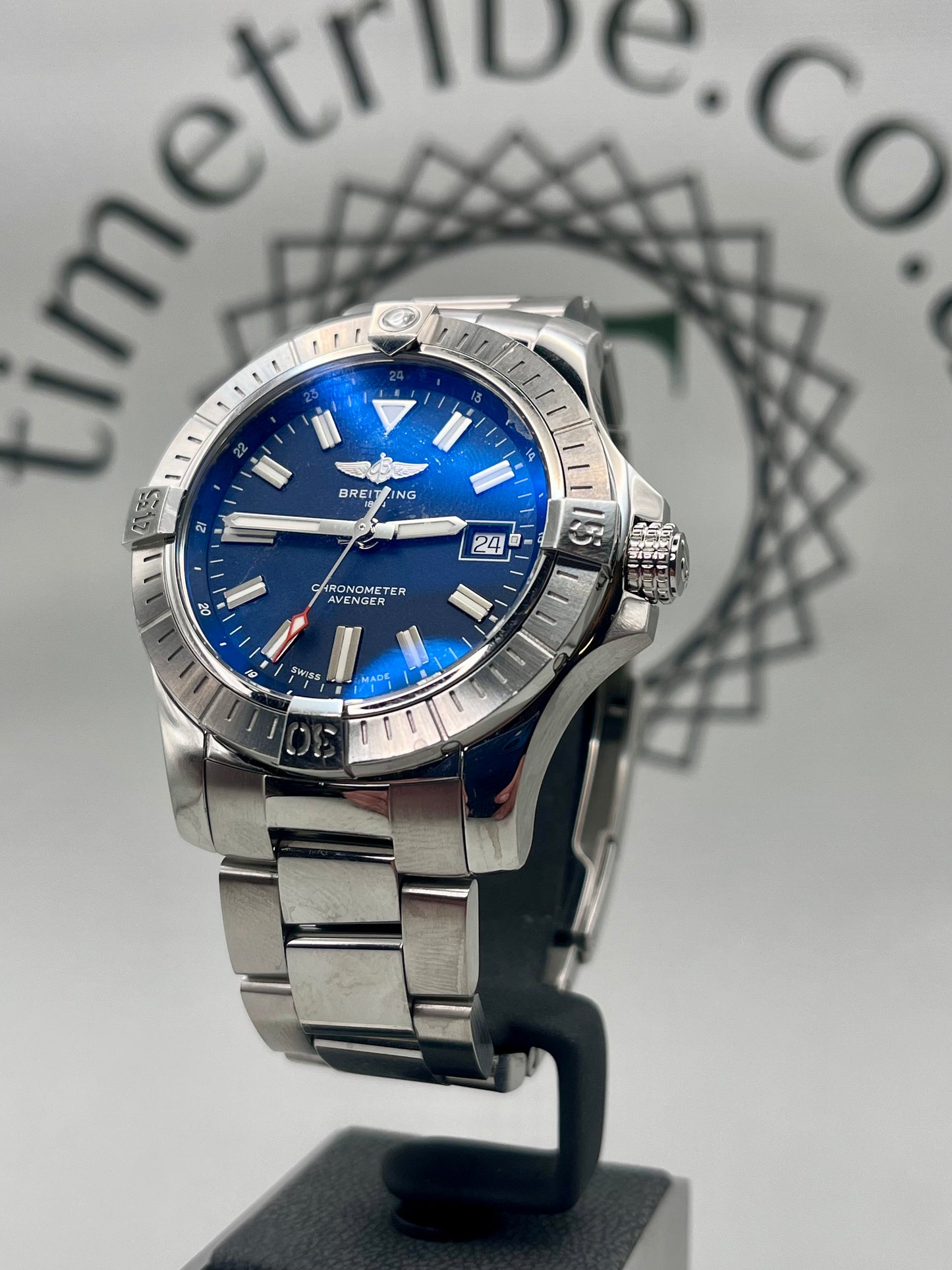 2023 Breitling Avenger Automatic A17318 43mm Full Set