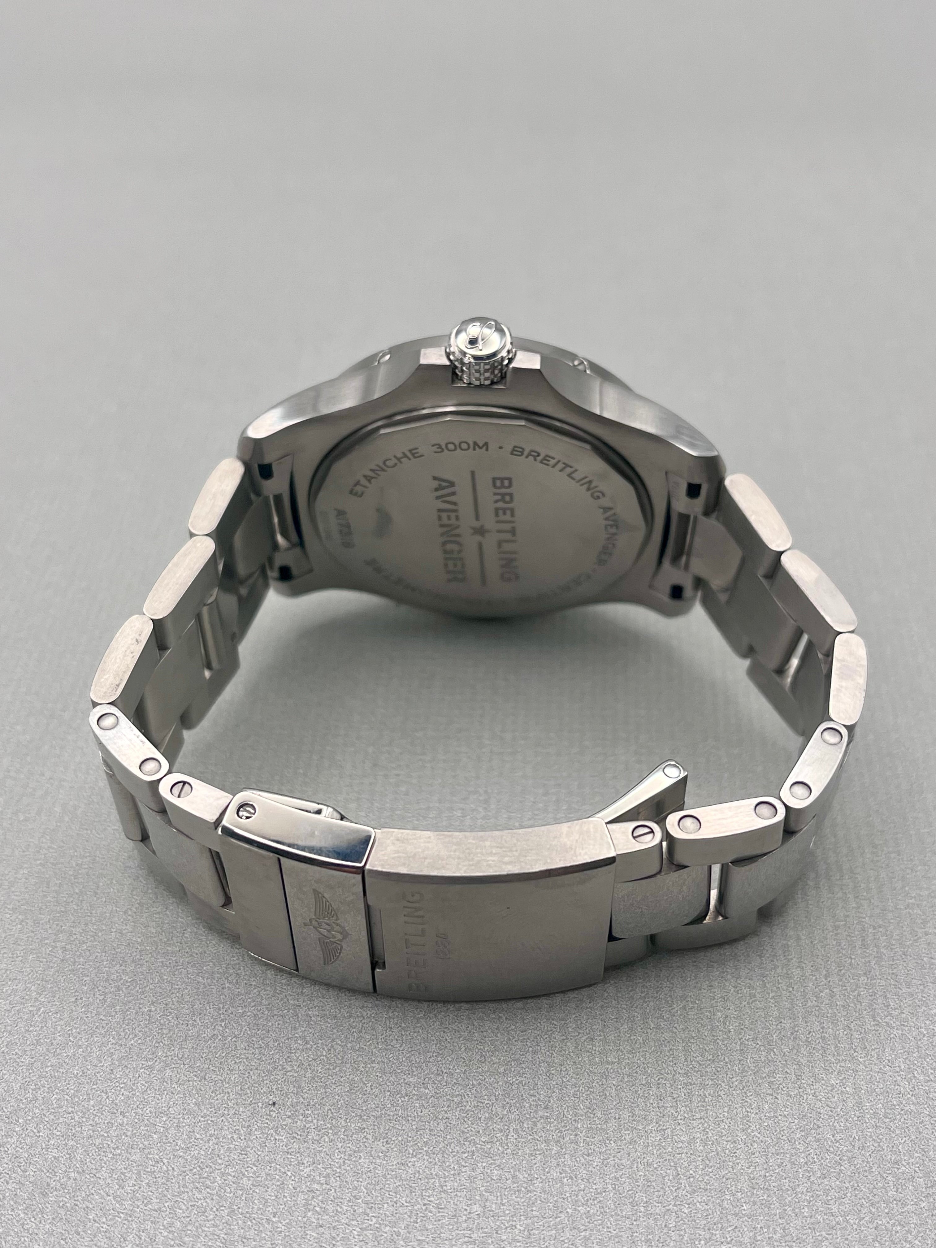 2023 Breitling Avenger Automatic A17318 43mm Full Set