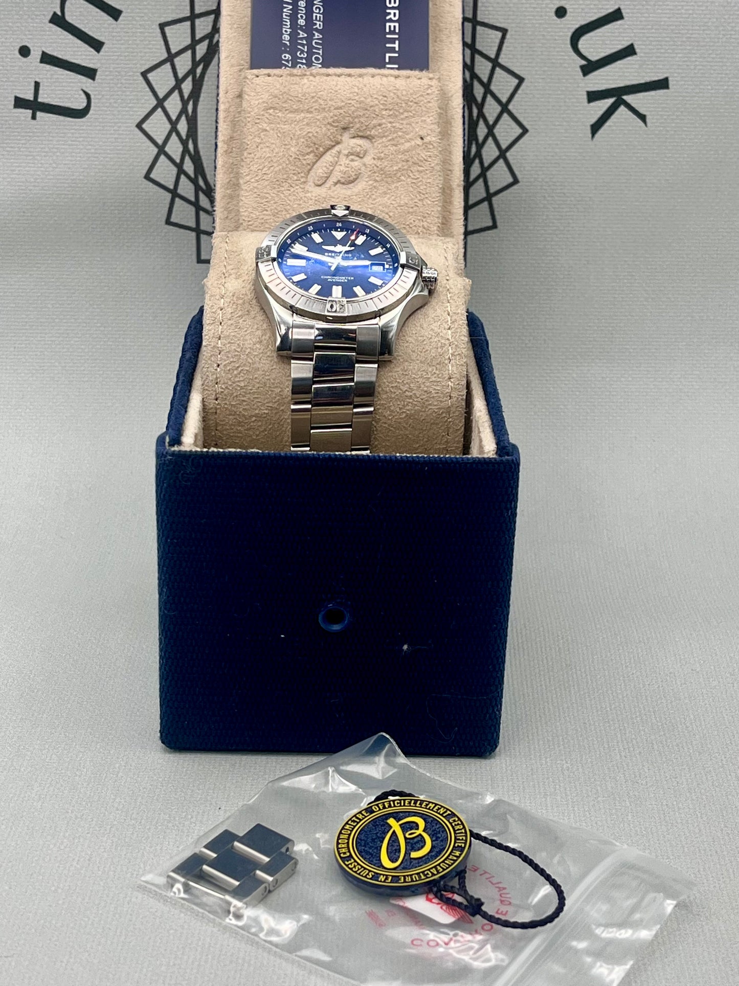 2023 Breitling Avenger Automatic A17318 43mm Full Set