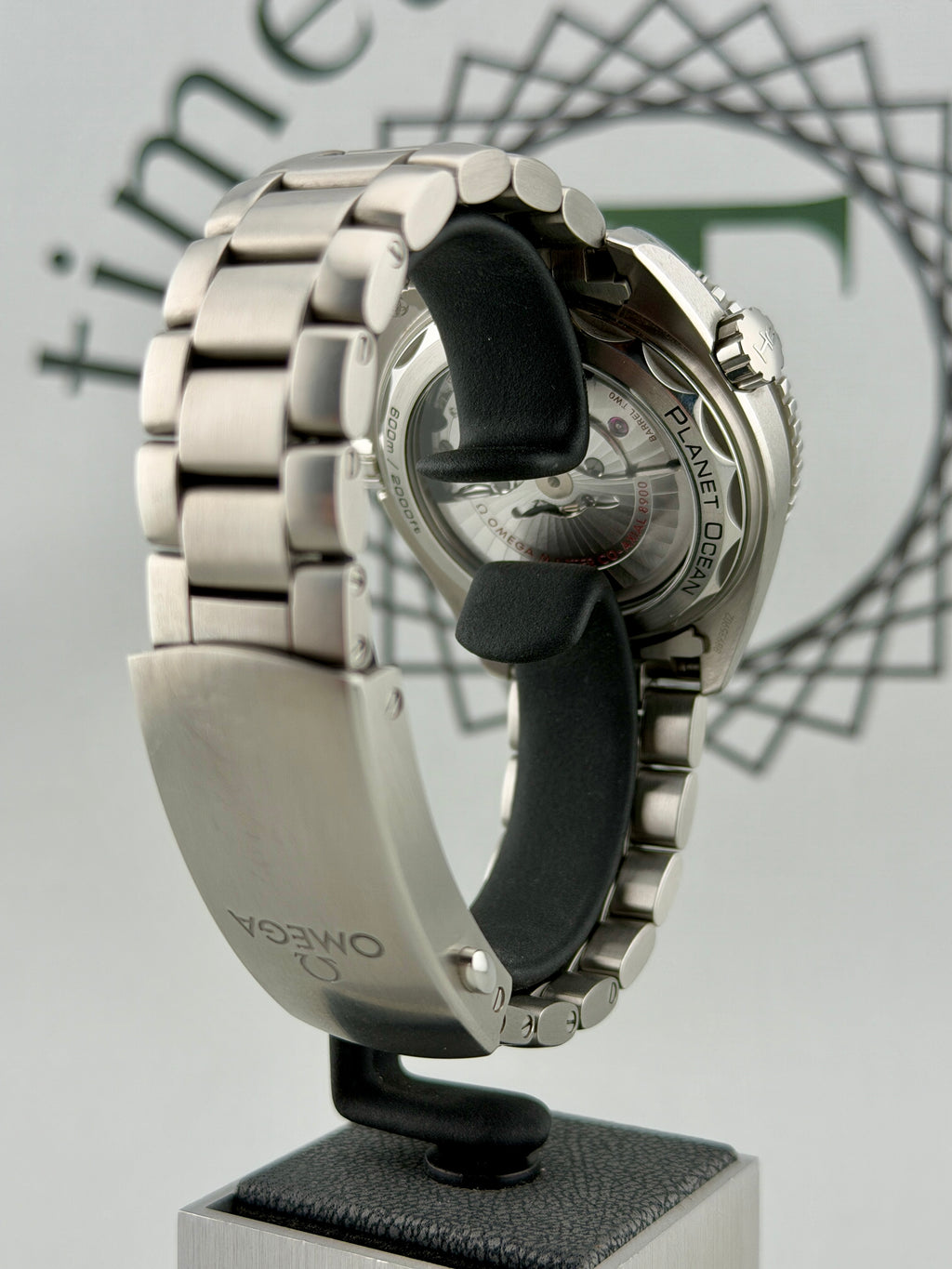 Omega SeaMaster Planet Ocean 43.5mm 215.30.44.21.03.001 Auto