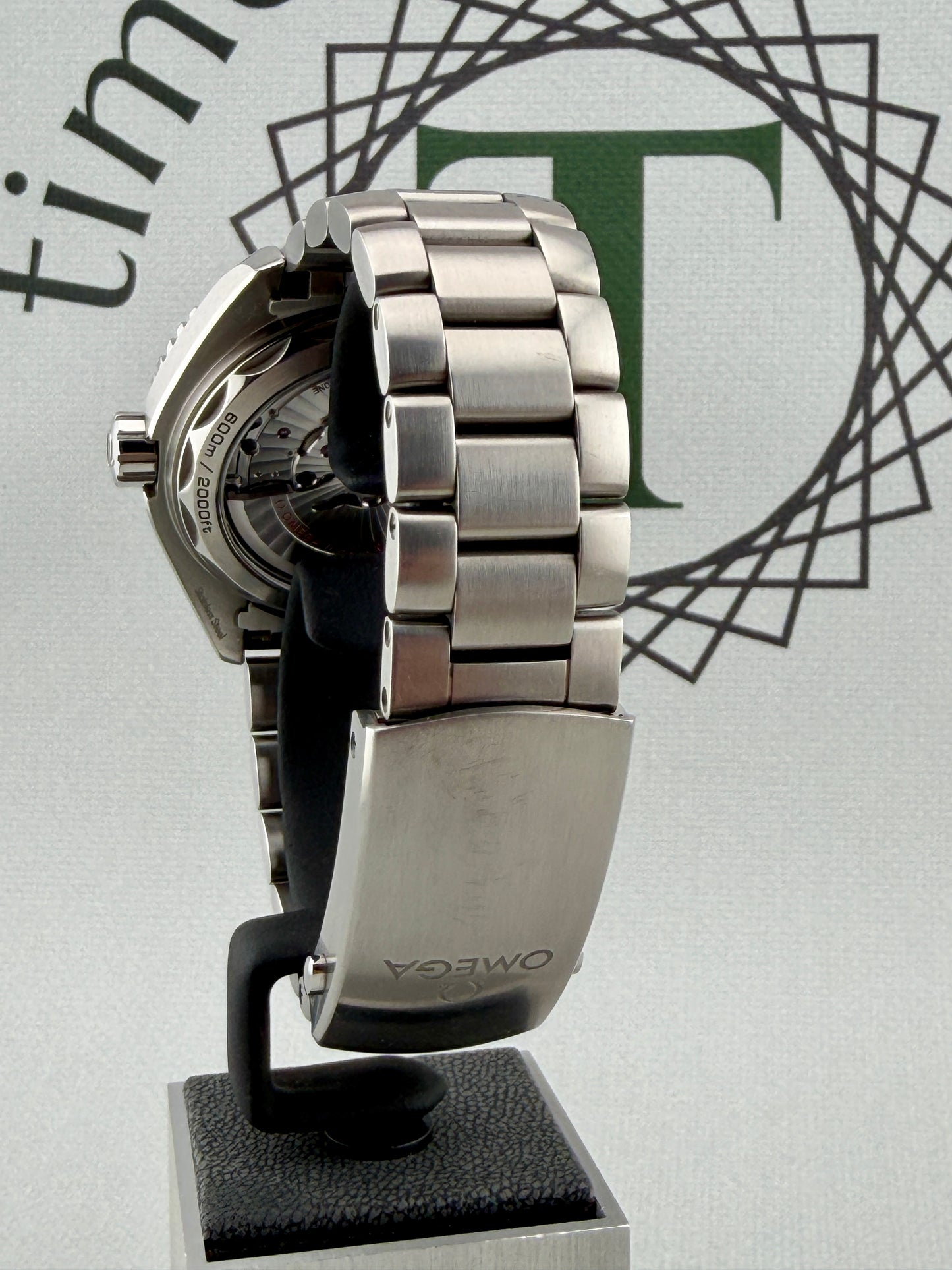Omega SeaMaster Planet Ocean 43.5mm 215.30.44.21.03.001 Auto