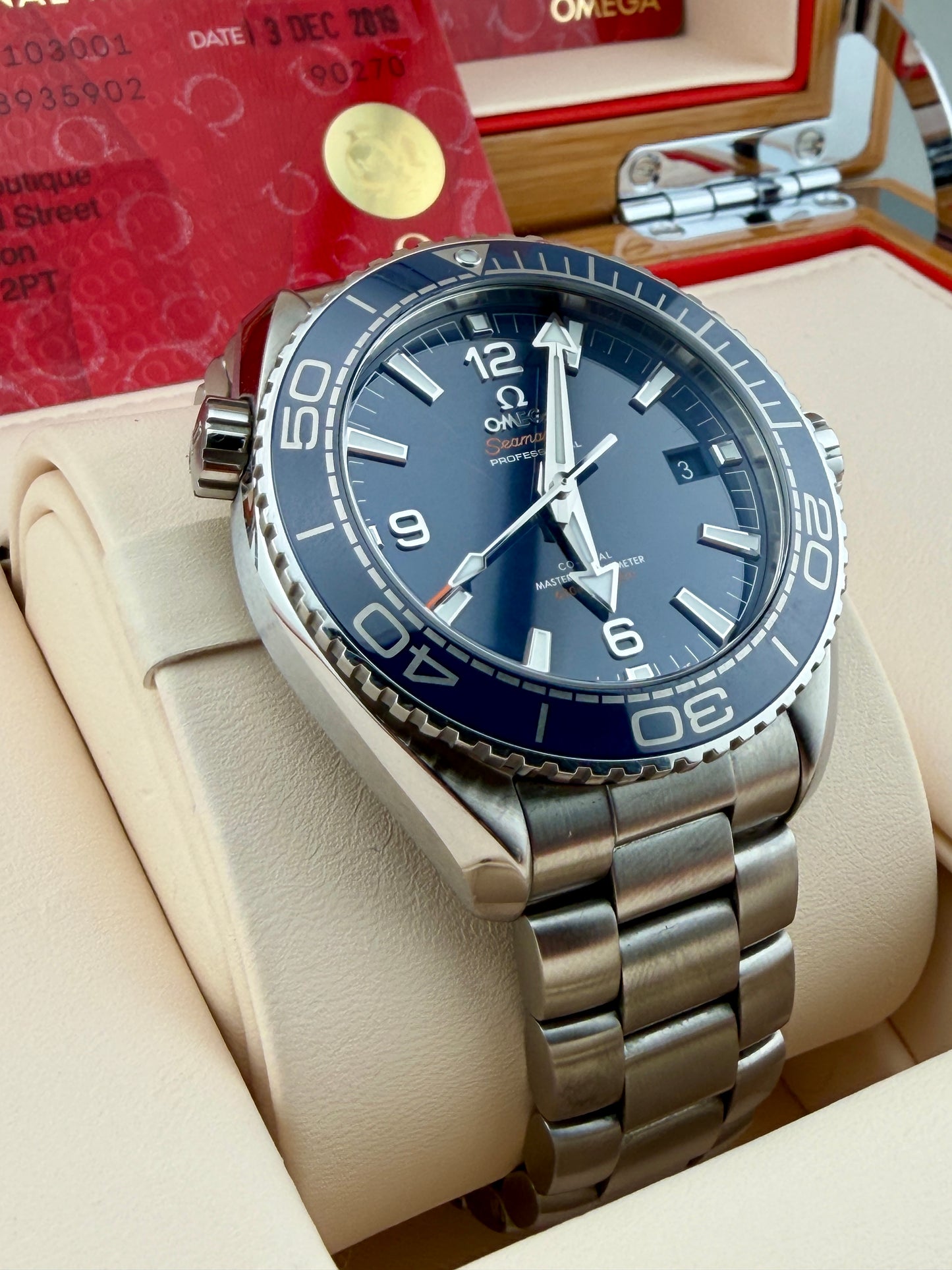 Omega SeaMaster Planet Ocean 43.5mm 215.30.44.21.03.001 Auto