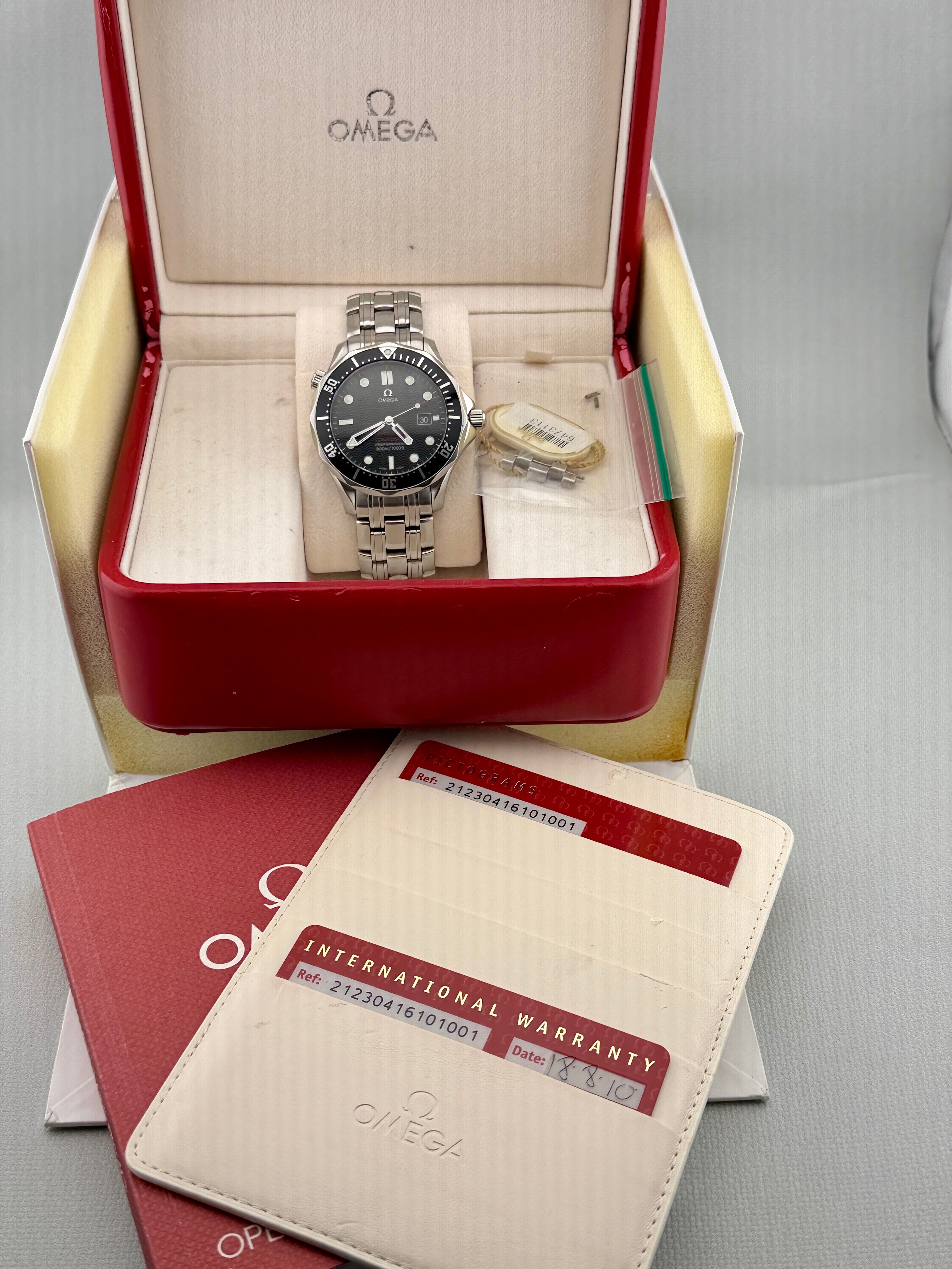 Omega Seamaster Diver 300 Quartz 41mm 212.30.41.61.01.001 Full Set